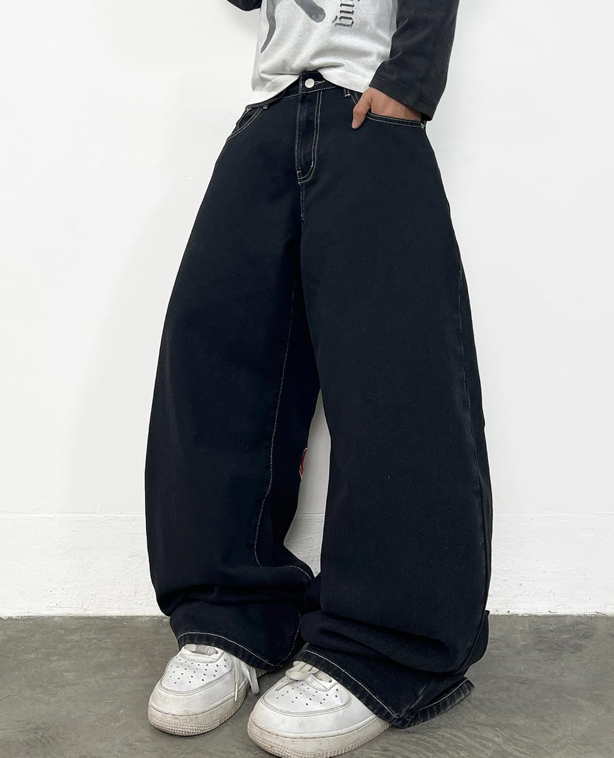 Trendy Y2K Baggy Hip Hop Jeans for Men - Wide Leg Skater Denim Pants with Big Pockets - Casual Loose Fit Streetwear Trousers